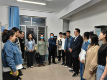 經濟管理系教師走進學生宿舍查訪