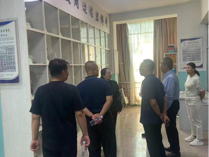 內(nèi)蒙古自治區(qū)總工會調(diào)研組 在礦業(yè)工程系進行調(diào)研