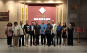 嚴肅政治生活，再創豐功偉業